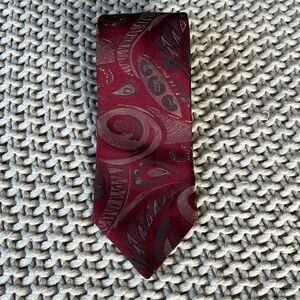 👔 WEMBLEY ARTSY DESIGN TIE